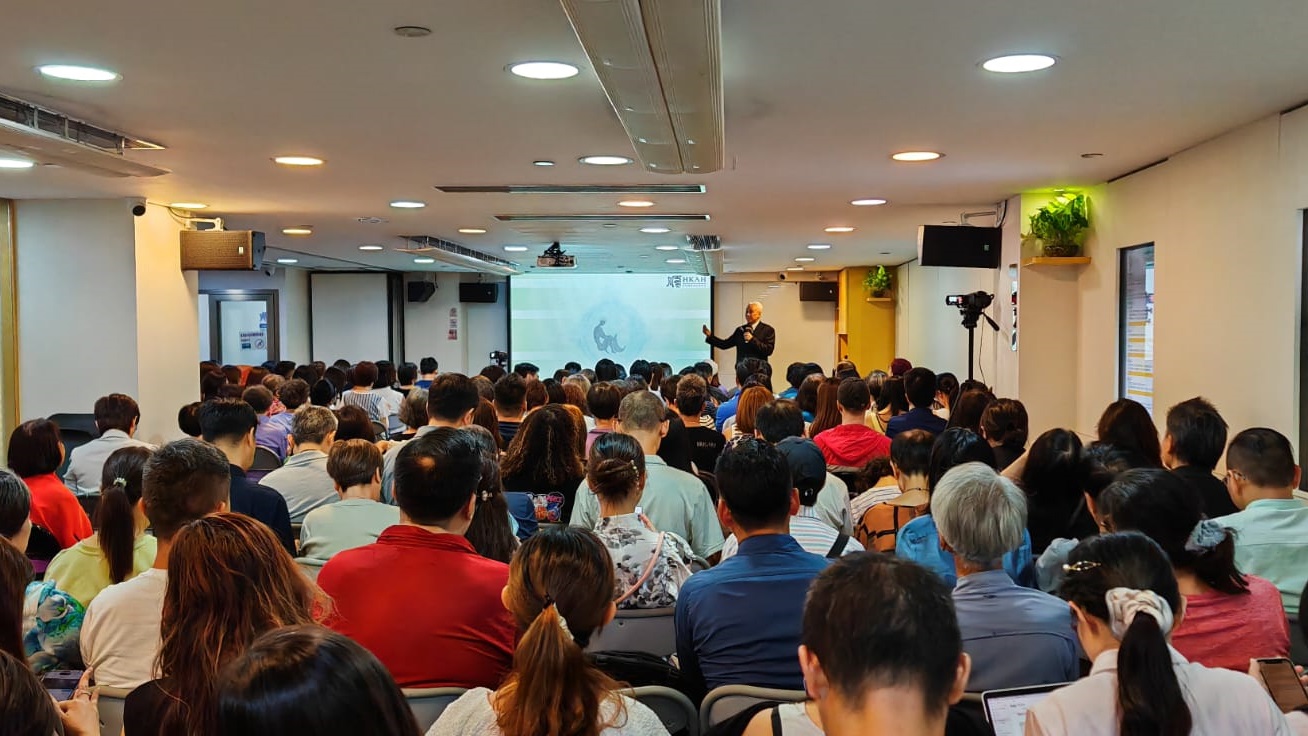 每月的專題講座